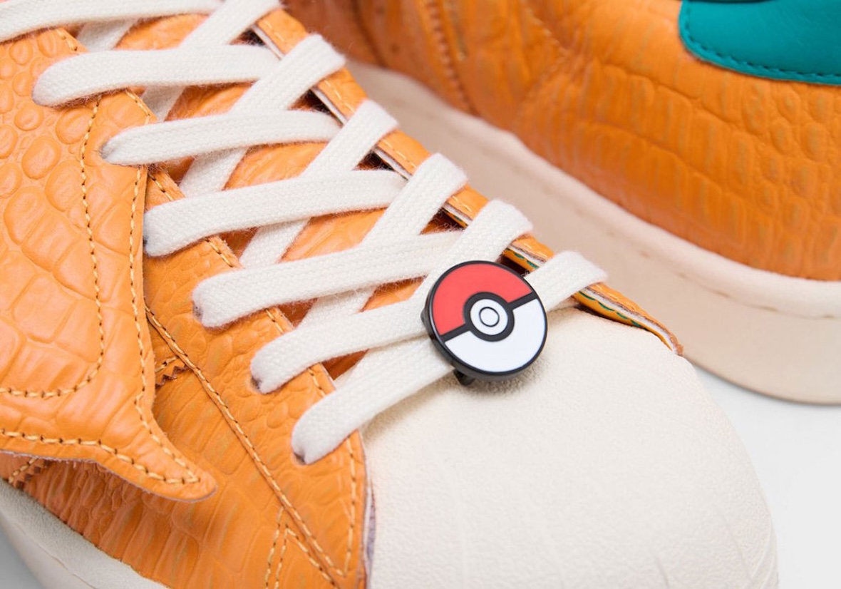 Pokémon x adidas Superstar “Charizard”(ポケモン x アディダス スーパースター ”リザードン”)