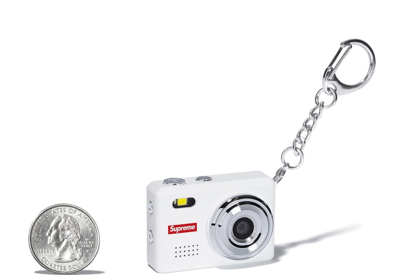 Supreme（シュプリーム） 2025FW Week7 Digital Camera Keychain