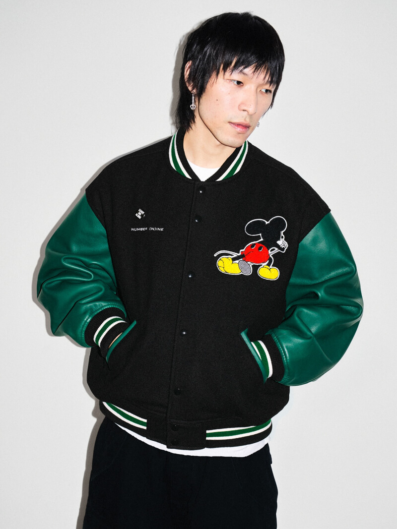 Supreme（シュプリーム） 2025FW Week8 Number (N)ine®/Mickey Mouse Varsity Jacket 着用画像：着画