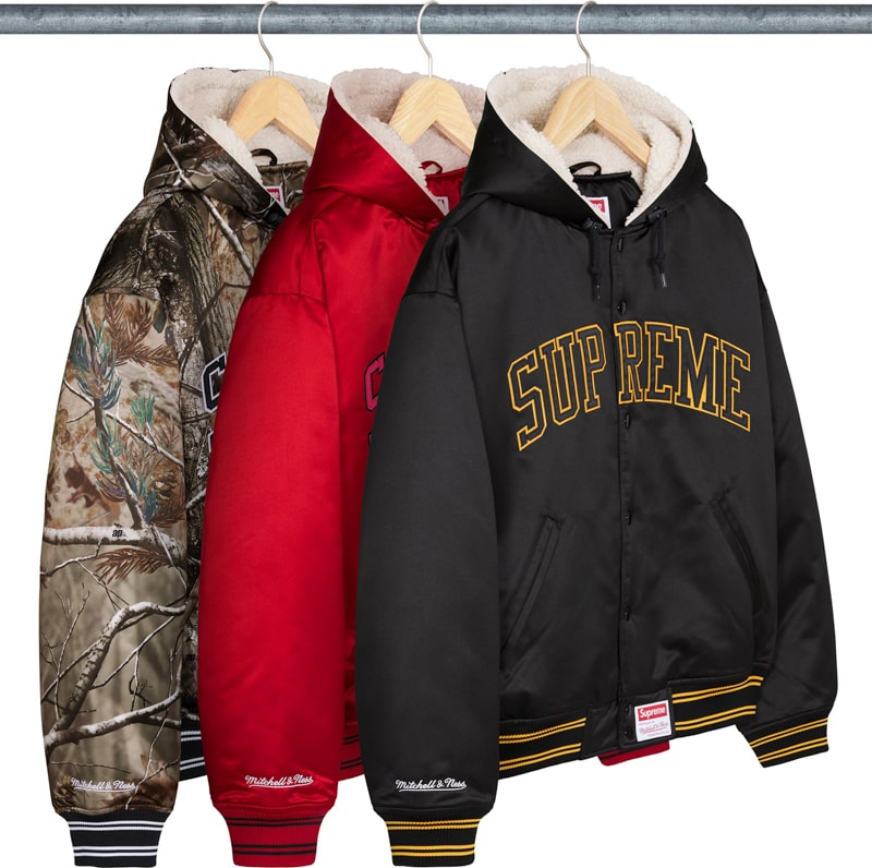 Supreme(シュプリーム) 2025FW Weel11 Supreme®/Mitchell & Ness® Lined Hooded Satin Varsity Jacket