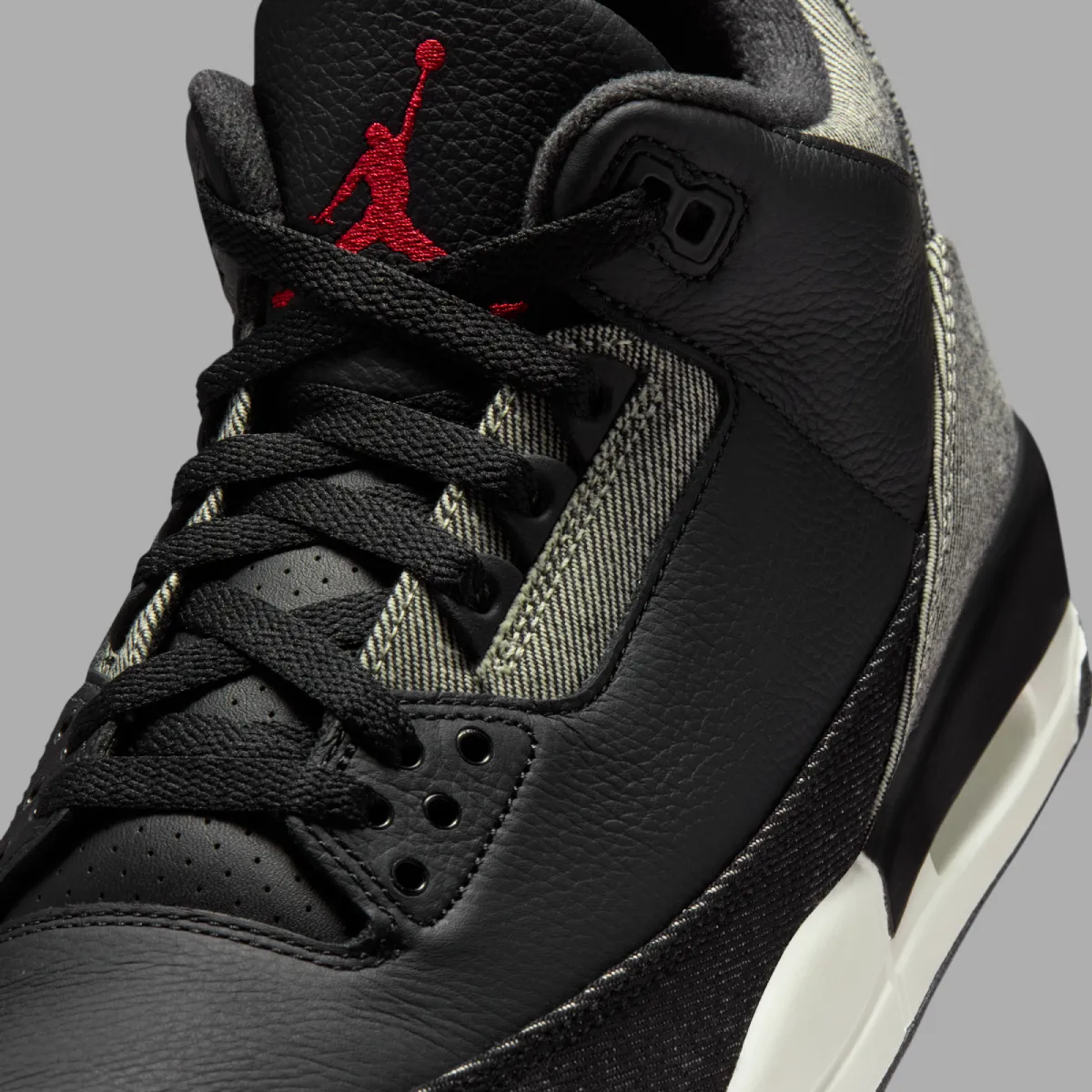 Levi’s × Jordan Brand Air Jordan 3 Black（リーバイス×ジョーダンブランド エアジョーダン3 ブラックカラー）IR0914-400