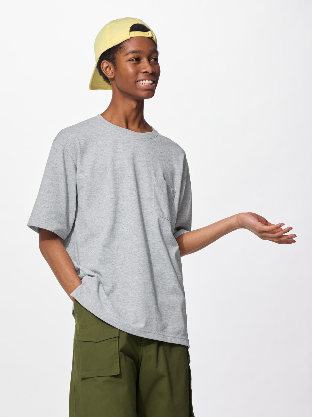 GU x ENGINEERED GARMENTS(ジーユー×エンジニアドガーメンツ) ドライカノコクロスネックT|E359796-000