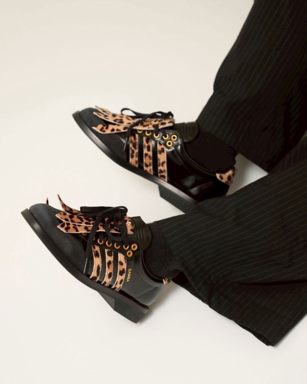 adidas Samba Bowling "Leopard" Core Black / Supplier Colour / Gold Metallic（アディダス サンバ ボウリング ”レオパード” コアブラック/サプライヤーカラー/ゴールドメタリック）KK2824