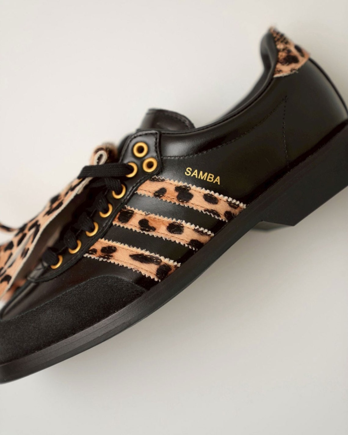 adidas Samba Bowling "Leopard" Core Black / Supplier Colour / Gold Metallic（アディダス サンバ ボウリング ”レオパード” コアブラック/サプライヤーカラー/ゴールドメタリック）KK2824