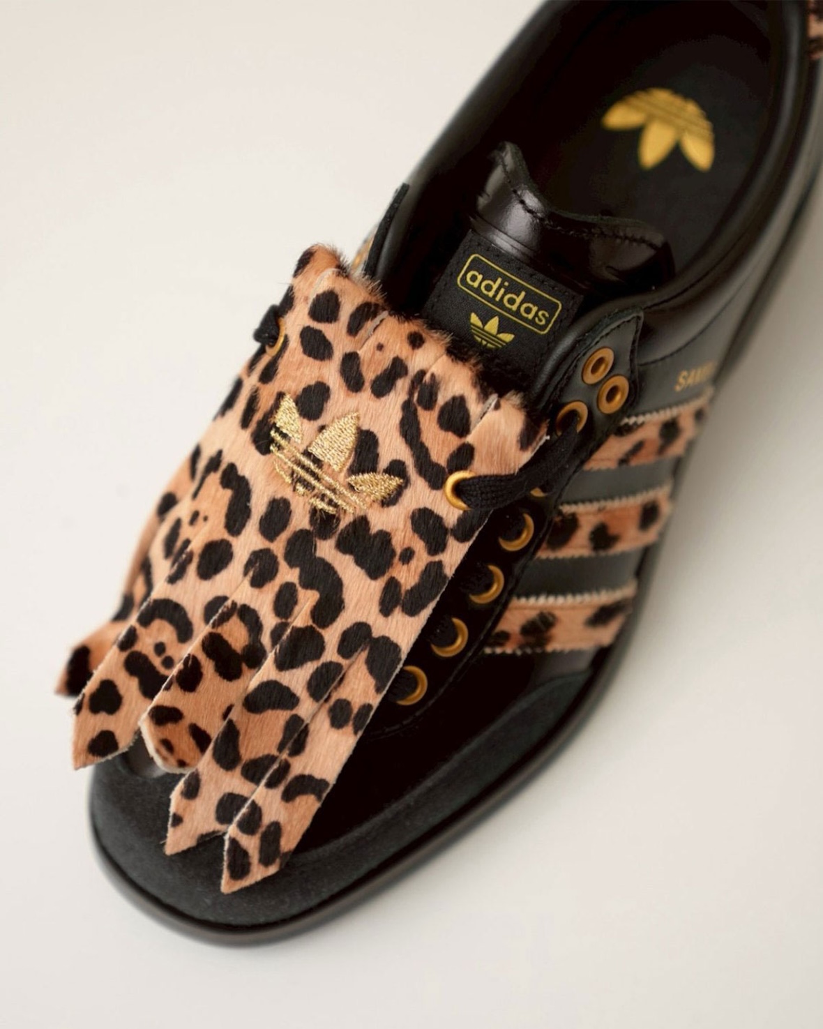 adidas Samba Bowling "Leopard" Core Black / Supplier Colour / Gold Metallic（アディダス サンバ ボウリング ”レオパード” コアブラック/サプライヤーカラー/ゴールドメタリック）KK2824