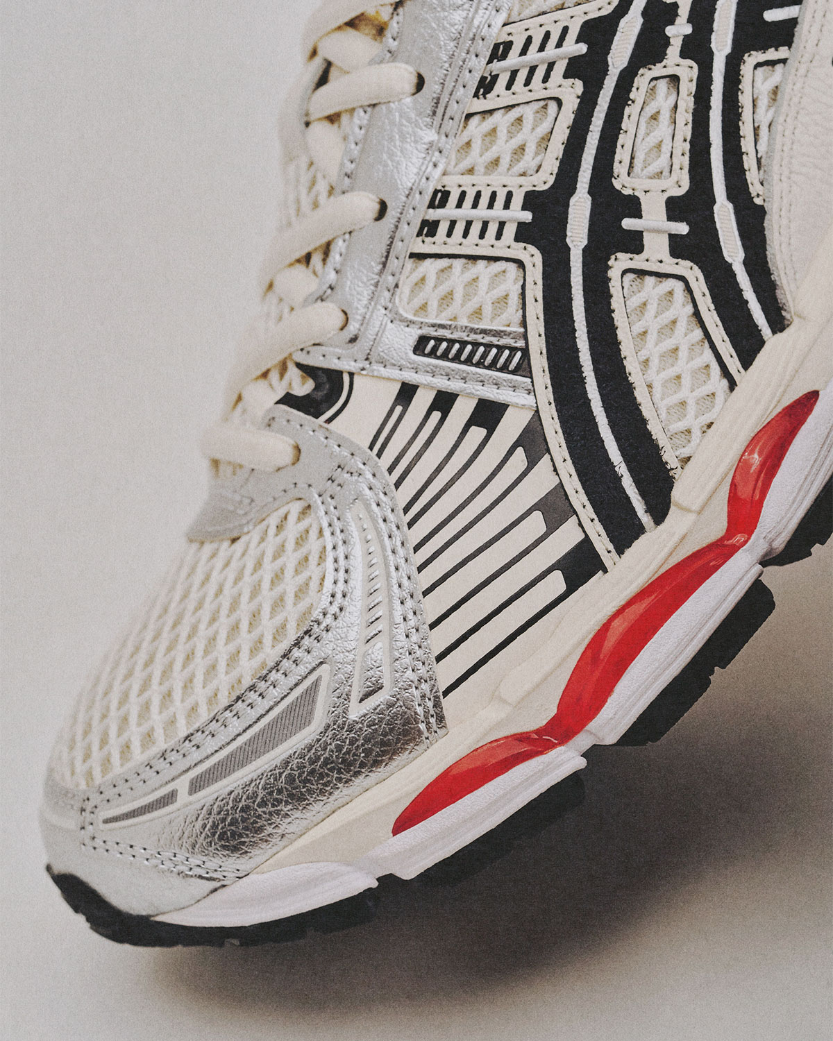 Lapstone & Hammer × ASICS GEL-KAYANO 12.1 "THE SPARK"（ラップストーン & ハンマー x アシックス ゲルカヤノ 12.1 ザ・スパーク）1203B103-100