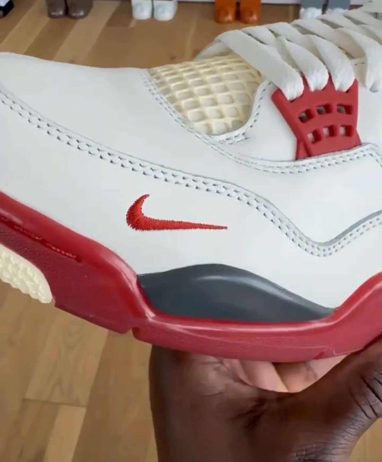 Nigel Sylvester x Air Jordan 4 "Brick After Brick"（ナイジェル･シルベスター x エアジョーダン4 ブリックアフターブリック）IQ8055-100