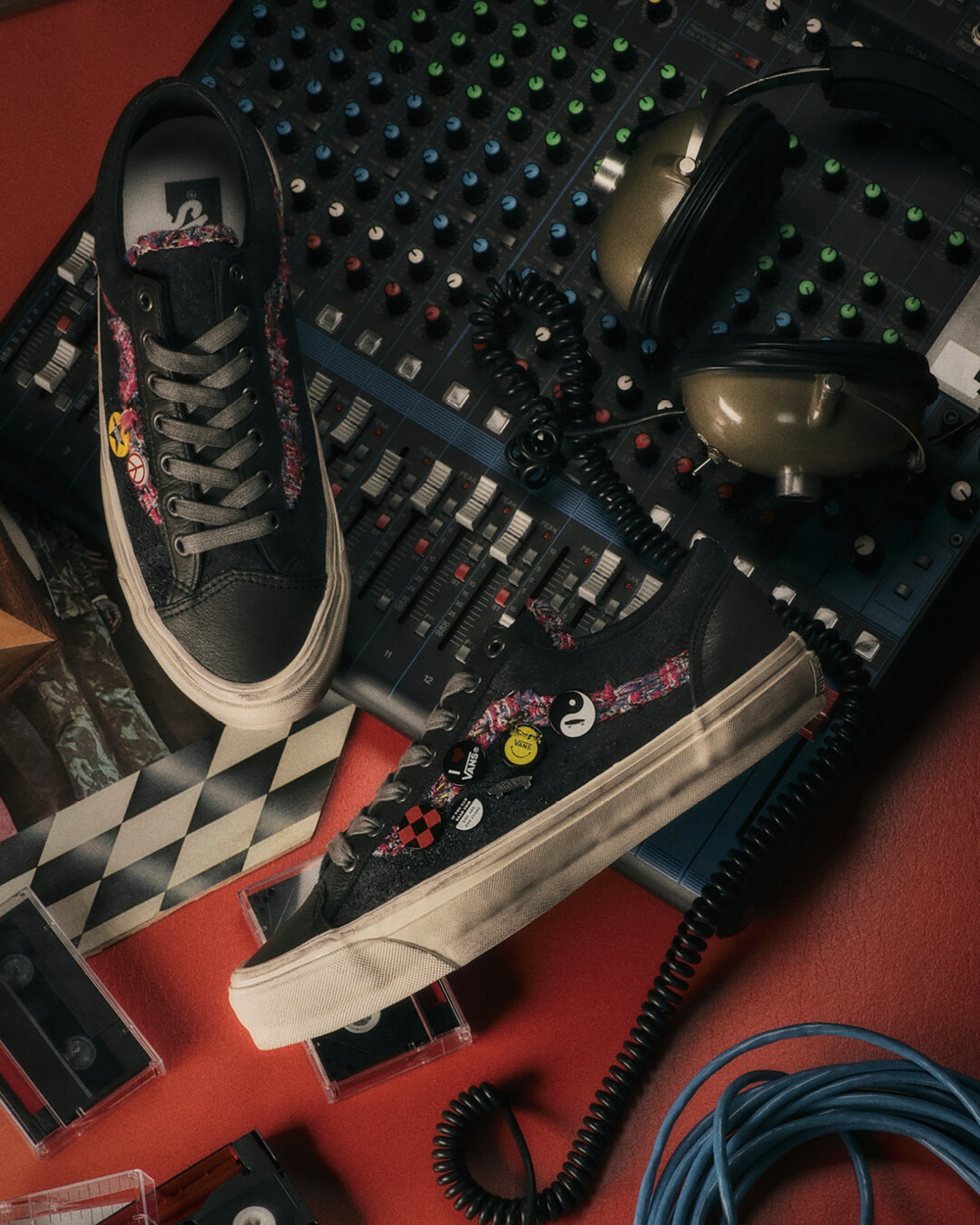 Vans PREMIUM Old Skool 36 Souvenir faded black (ヴァンズ プレミアム オールドスクール 36 スーベニア フェイデッドブラック)VN000E8VEMV