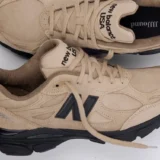 JJJJound × New Balance 990v3 “Tan Suede”を秋冬コーデに！抽選･販売店まとめ